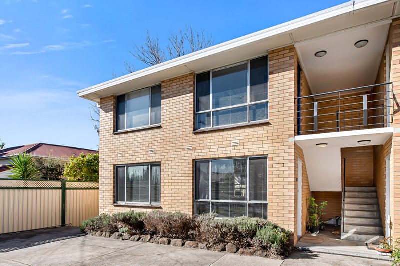 Photo - 6/105 Atherton Road, Oakleigh VIC 3166 - Image 2