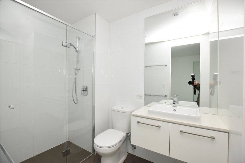 Photo - 610/53 Batman Street, West Melbourne VIC 3003 - Image 5