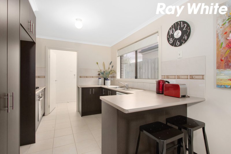 Photo - 6/108 Ahern Road, Pakenham VIC 3810 - Image 5