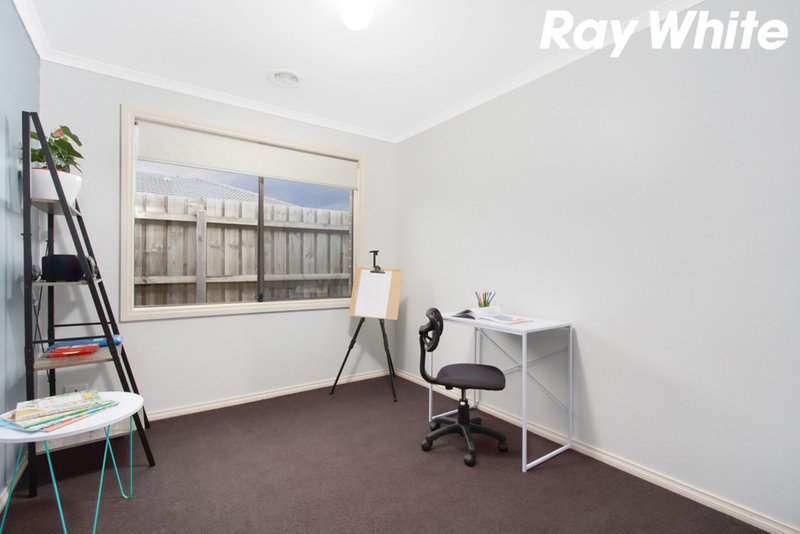 Photo - 6/108 Ahern Road, Pakenham VIC 3810 - Image 7