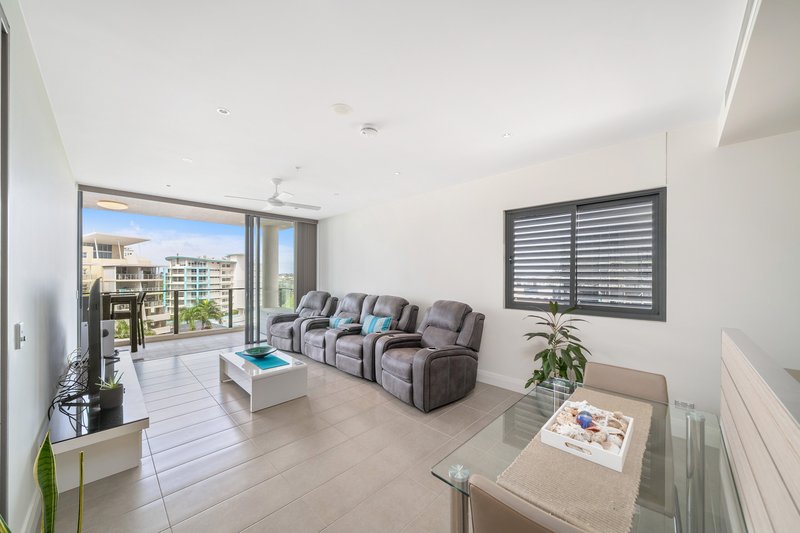 Photo - 610/99 Marine Parade, Redcliffe QLD 4020 - Image 3