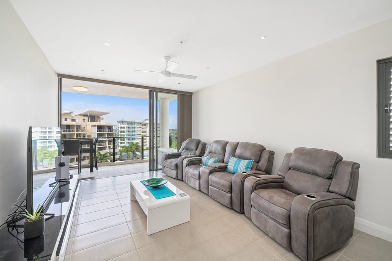 Photo - 610/99 Marine Parade, Redcliffe QLD 4020 - Image 5