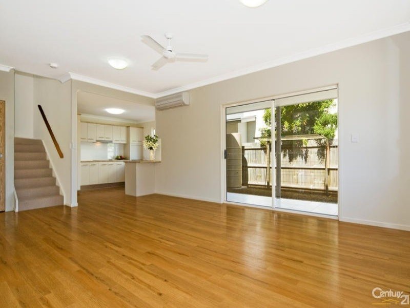 Photo - 6/11-13 Broadwater Avenue, Maroochydore QLD 4558 - Image 3