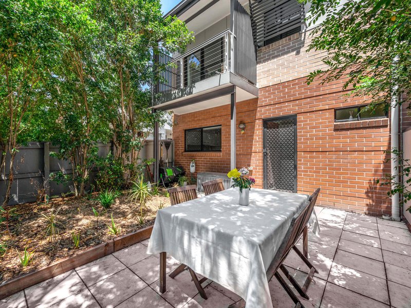 6/11 Cardross Street, Yeronga QLD 4104