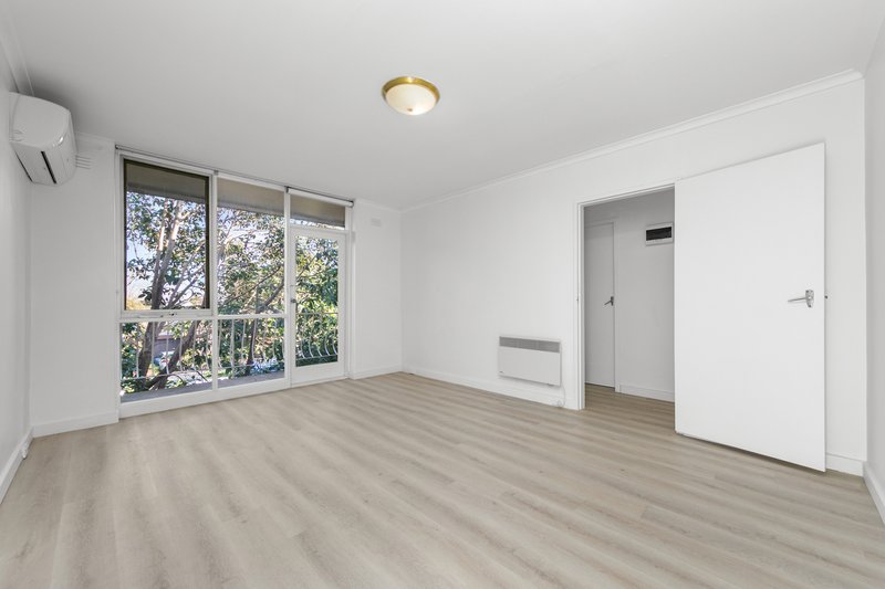 Photo - 6/11 Christmas Street, Northcote VIC 3070 - Image 1