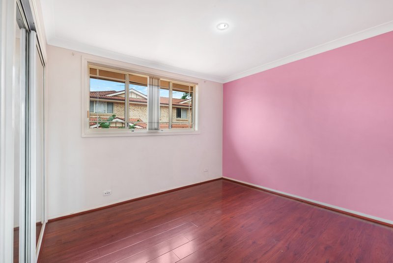 Photo - 6/11 Mataro Close, Edensor Park NSW 2176 - Image 6