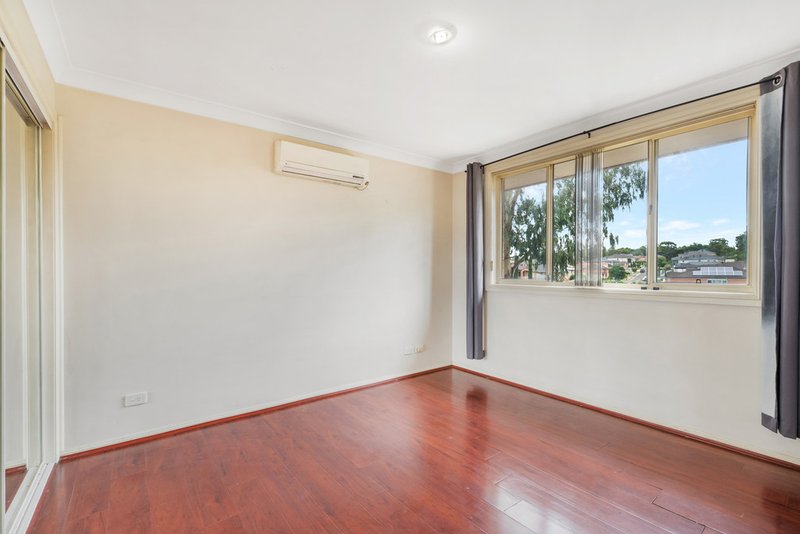 Photo - 6/11 Mataro Close, Edensor Park NSW 2176 - Image 7