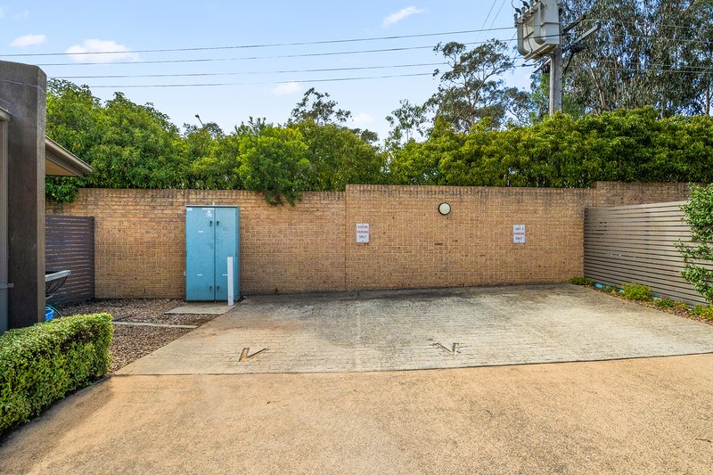 Photo - 6/11 Mathieson Crescent, Weetangera ACT 2614 - Image 16