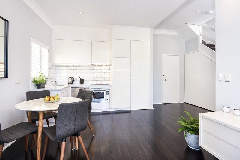 Photo - 6/11 Milson Road, Cremorne Point NSW 2090 - Image 3
