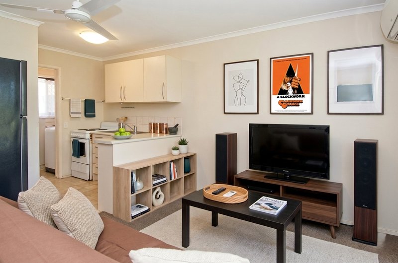 Photo - 6/11 Muchow Street, Beenleigh QLD 4207 - Image 2