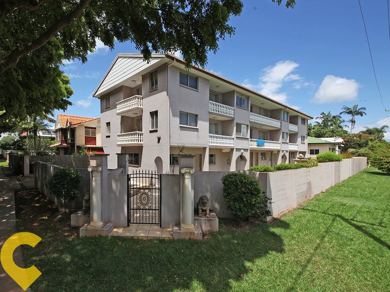 Photo - 6/11 Prince Edward Parade, Redcliffe QLD 4020 - Image 15