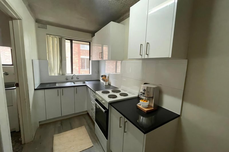 Photo - 6/11 Ulverstone Street, Fairfield NSW 2165 - Image 3