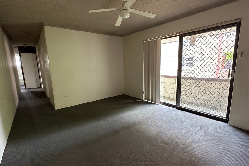 Photo - 6/11 Ulverstone Street, Fairfield NSW 2165 - Image 9