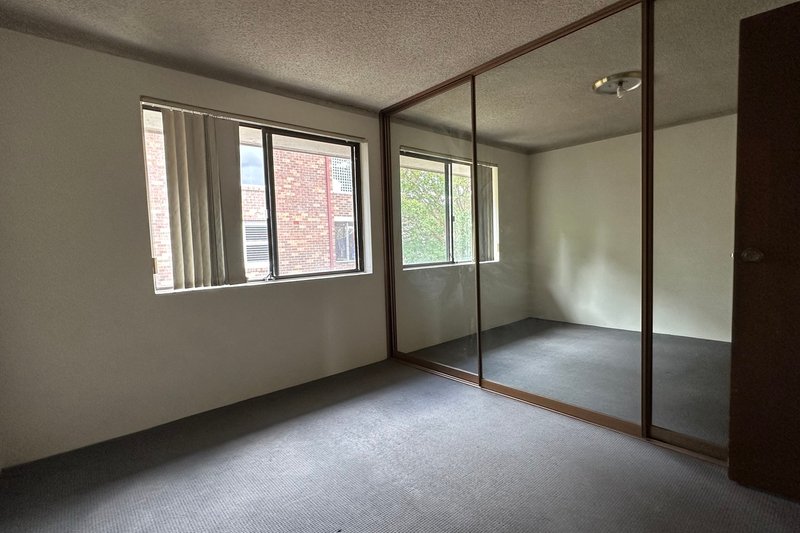 Photo - 6/11 Ulverstone Street, Fairfield NSW 2165 - Image 11