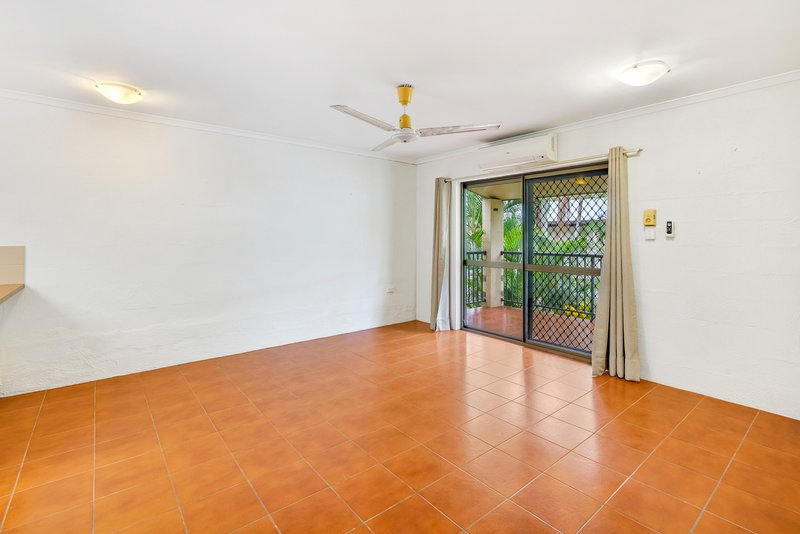 Photo - 6/11 Vallely Street, Freshwater QLD 4870 - Image 4