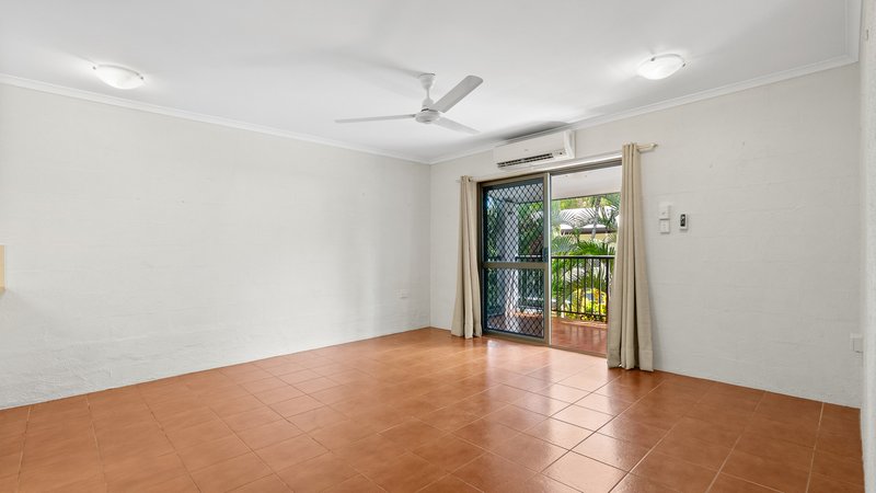 Photo - 6/11 Vallely Street, Freshwater QLD 4870 - Image 6