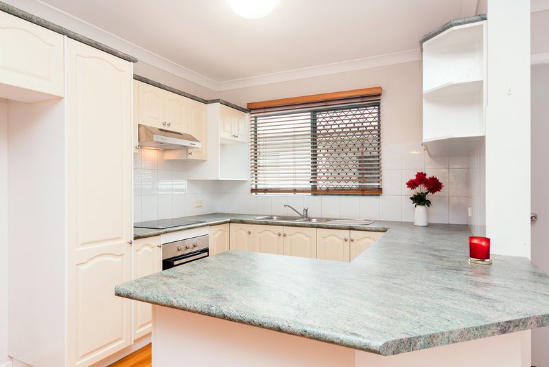 Photo - 6/11 Wongara Street, Clayfield QLD 4011 - Image 4