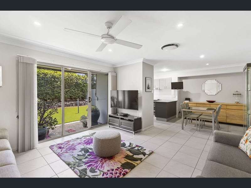 Photo - 61/10 Tripcony Place, Wakerley QLD 4154 - Image 2