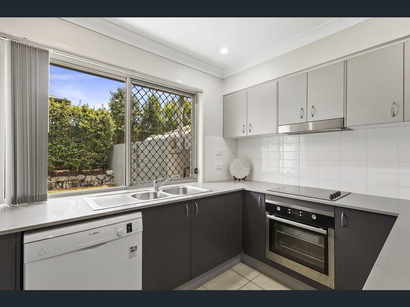 Photo - 61/10 Tripcony Place, Wakerley QLD 4154 - Image 5