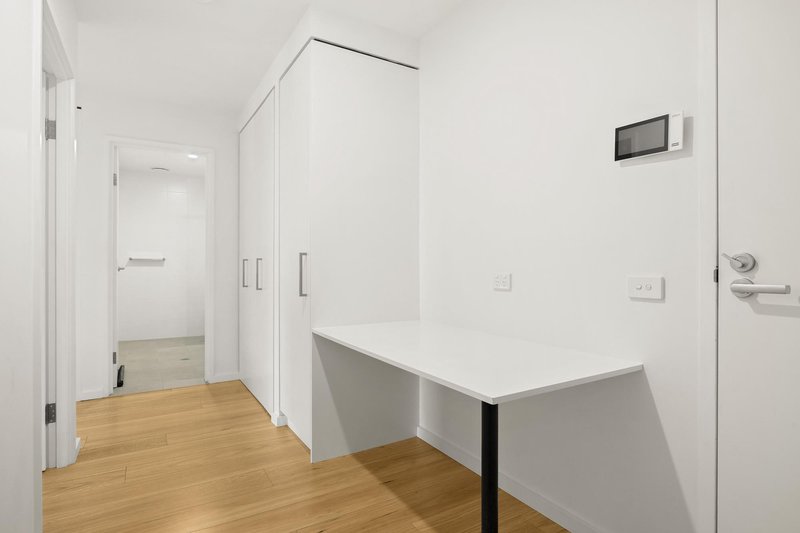 Photo - 611/19 Challis Street, Dickson ACT 2602 - Image 3