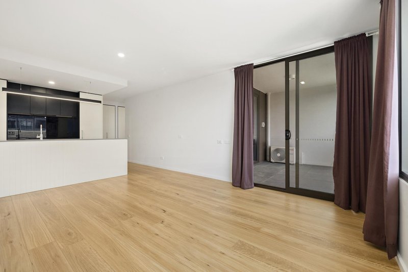 Photo - 611/19 Challis Street, Dickson ACT 2602 - Image 5
