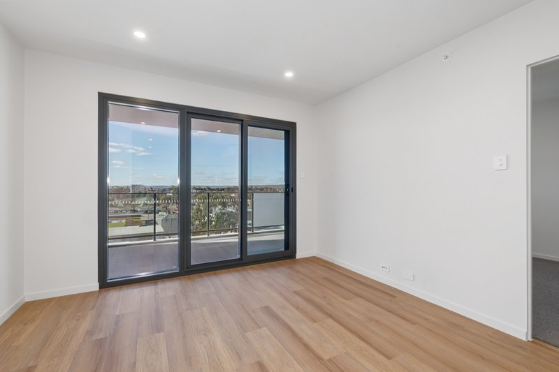 Photo - 611/239 Great Eastern Highway, Belmont WA 6104 - Image 4
