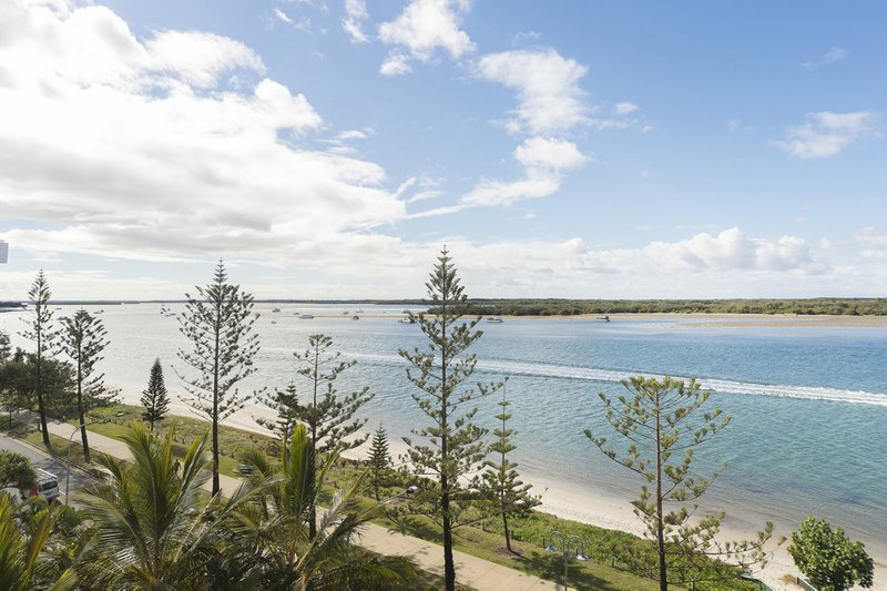 Photo - 611/430 Marine Parade, Biggera Waters QLD 4216 - Image 17