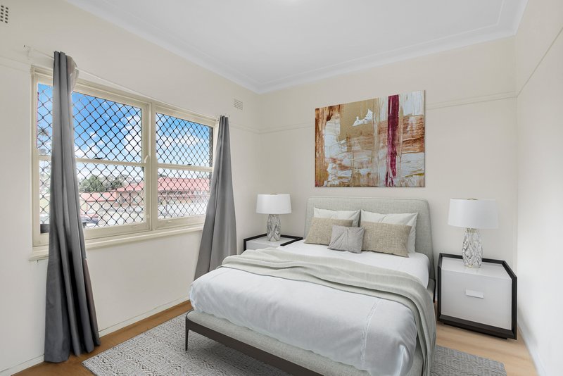 Photo - 6/12 Dellwood Street, South Granville NSW 2142 - Image 5