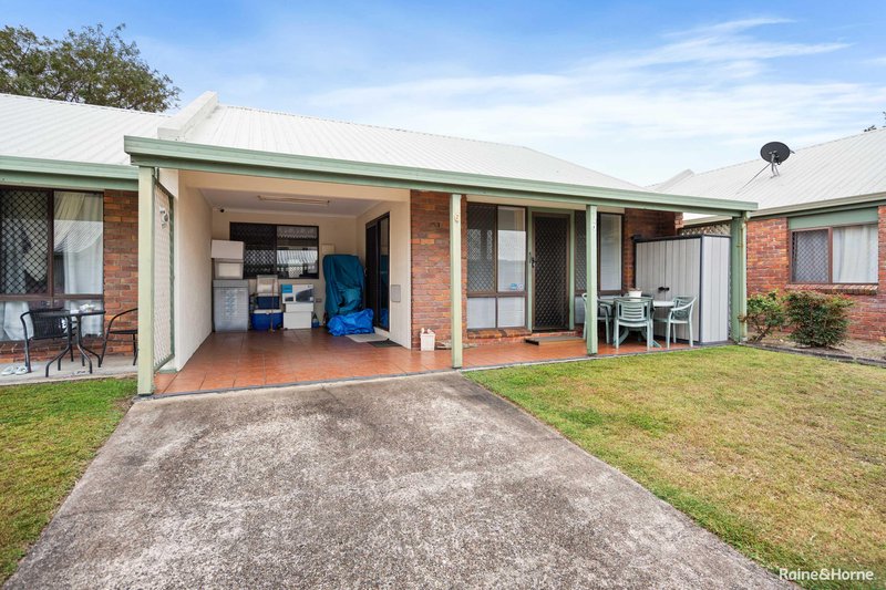 Photo - 6/12 Denmans Camp Road, Torquay QLD 4655 - Image 1