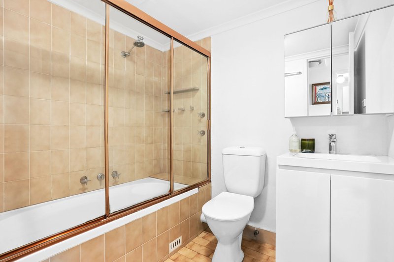 Photo - 61/2 Goodlet Street, Surry Hills NSW 2010 - Image 5