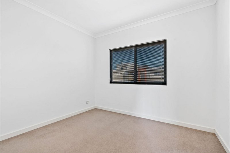 Photo - 61/2 Molloy Promenade, Joondalup WA 6027 - Image 9