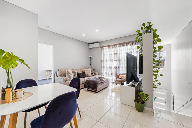 Photo - 6/12 Smiths Avenue, Redcliffe WA 6104 - Image 5