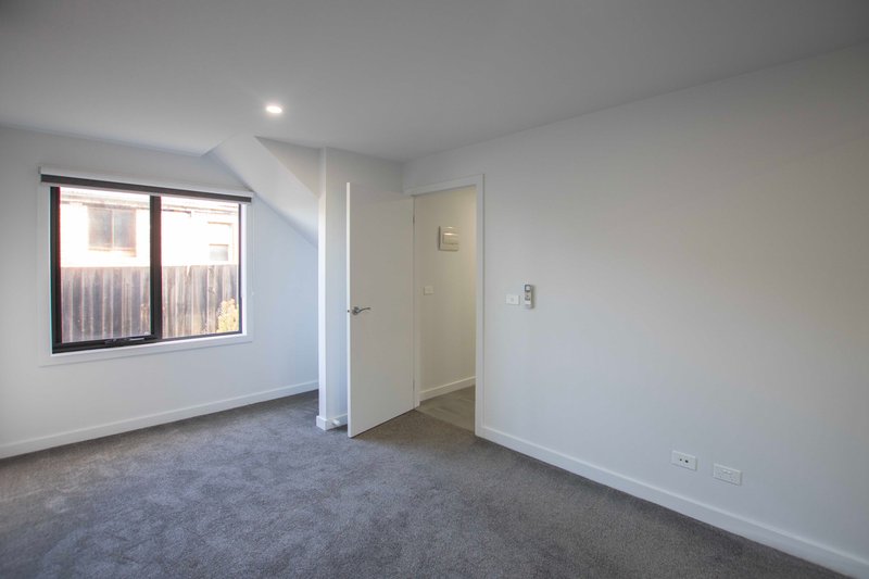 Photo - 6/120-122 Blyth Street, Brunswick VIC 3056 - Image 5