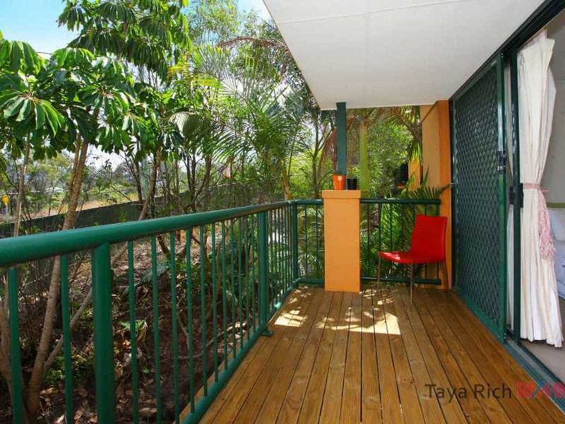 Photo - 6/120 Highfield Dr , Merrimac QLD 4226 - Image 10