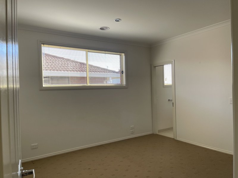 Photo - 6/121 Marley Street, Sale VIC 3850 - Image 7