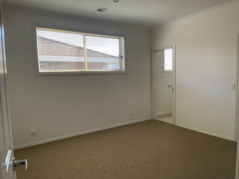 Photo - 6/121 Marley Street, Sale VIC 3850 - Image 13