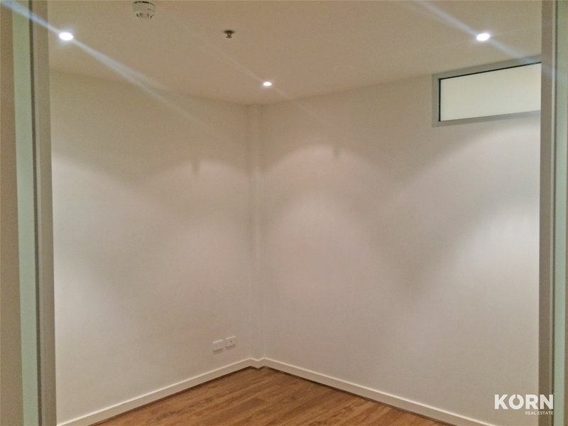 Photo - 612/10 Balfours Way, Adelaide SA 5000 - Image 5