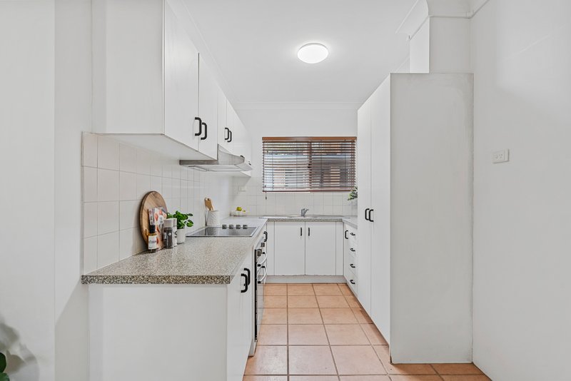 Photo - 6/122 Waterton Street, Annerley QLD 4103 - Image 6