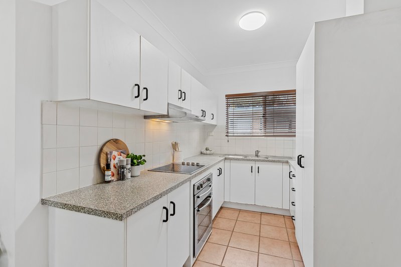 Photo - 6/122 Waterton Street, Annerley QLD 4103 - Image 7