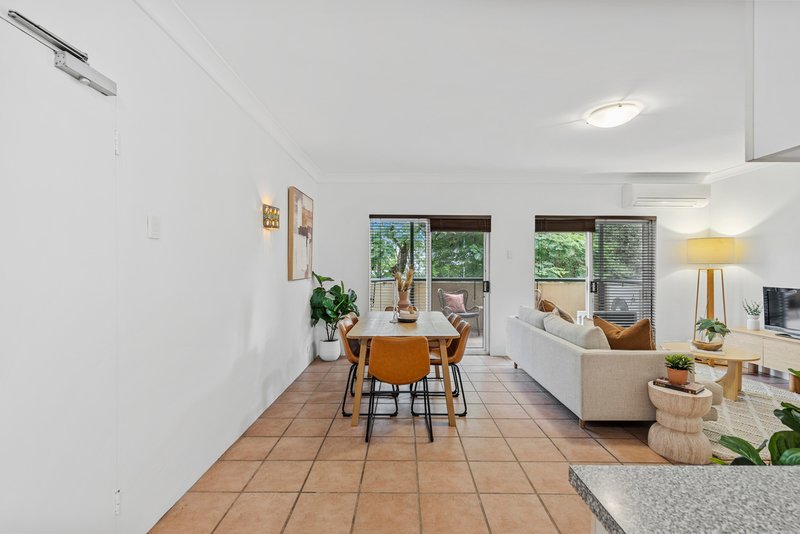 Photo - 6/122 Waterton Street, Annerley QLD 4103 - Image 8