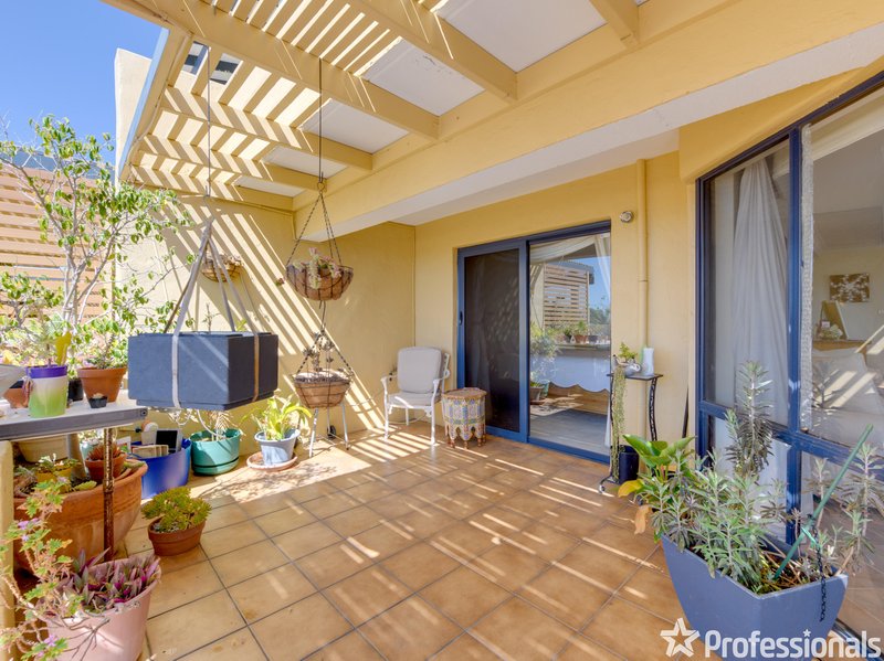 Photo - 6/127 Rockingham Beach Road, Rockingham WA 6168 - Image 6