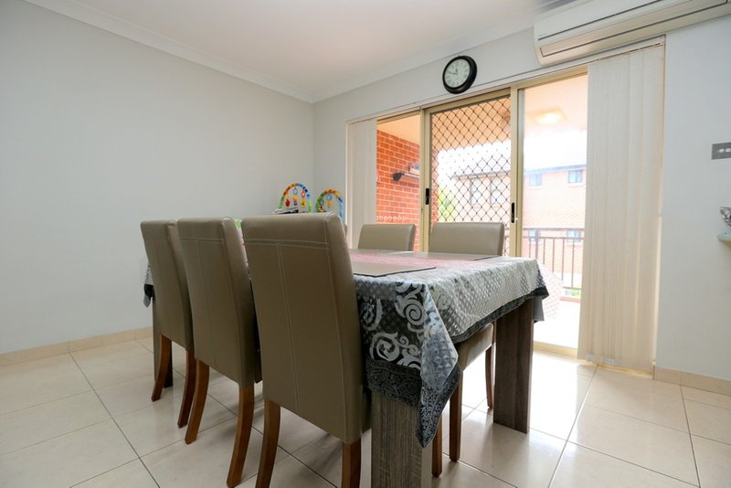 Photo - 6/13-15 Cairds Avenue, Bankstown NSW 2200 - Image 2