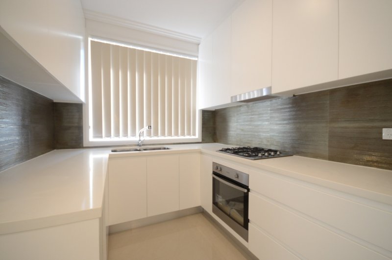 Photo - 6/13-15 Fullagar Road, Wentworthville NSW 2145 - Image 3