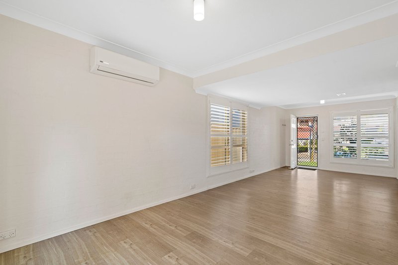 Photo - 6/13-17 Brown Street, Labrador QLD 4215 - Image 6