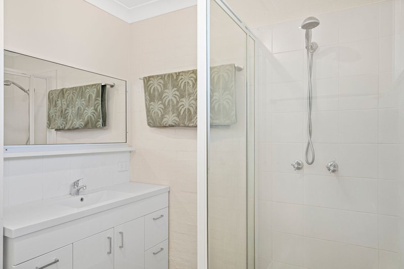 Photo - 6/13-17 Brown Street, Labrador QLD 4215 - Image 12