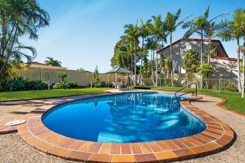 Photo - 6/13-17 Brown Street, Labrador QLD 4215 - Image 19