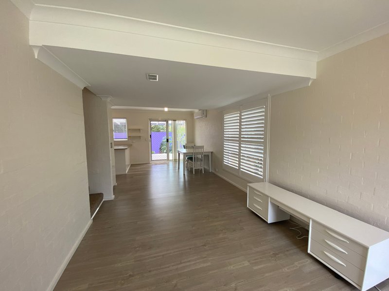 Photo - 6/13-17 Brown Street, Labrador QLD 4215 - Image 3