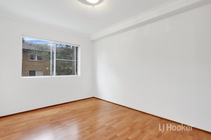 Photo - 6/13-19 Devitt Street, Blacktown NSW 2148 - Image 6