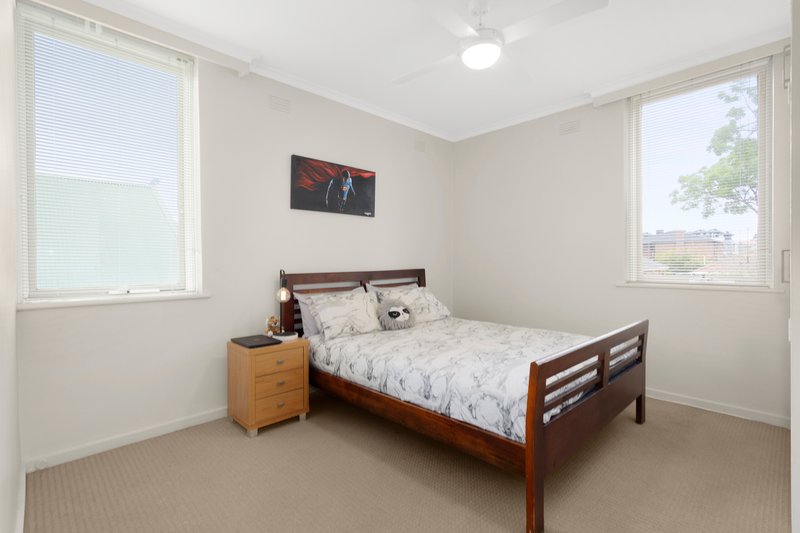 Photo - 6/13 Elm Grove, Mckinnon VIC 3204 - Image 5