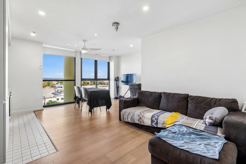 Photo - 613/10 Balfours Way, Adelaide SA 5000 - Image 2